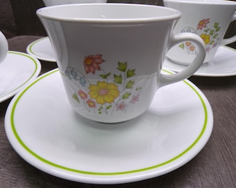 2608 Corelle Spring Meadow Vintage Retired 4 Coffee Tea Cups & 4 Saucers