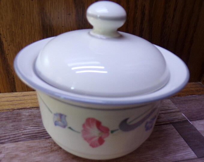 2511 Lenox China Stone Glories on Grey Sugar Dish w/ Lid- Great Condition