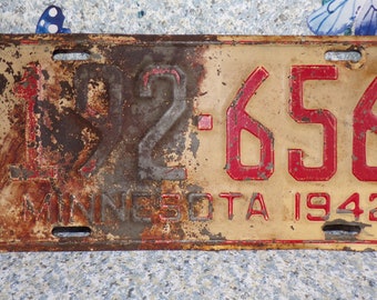 2209 Vintage 1942 Minnesota License Plate 192-656