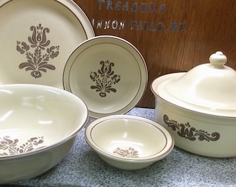 2406 Pfaltzgraff Village Stoneware Brown on Tan Dinnerware - Choose from List: