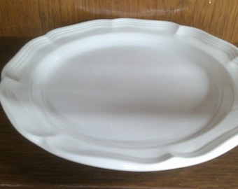 2411 Mikasa F9000 French Countryside Stoneware 12.5" Ivory Chop Plate / Platter - Great Condition