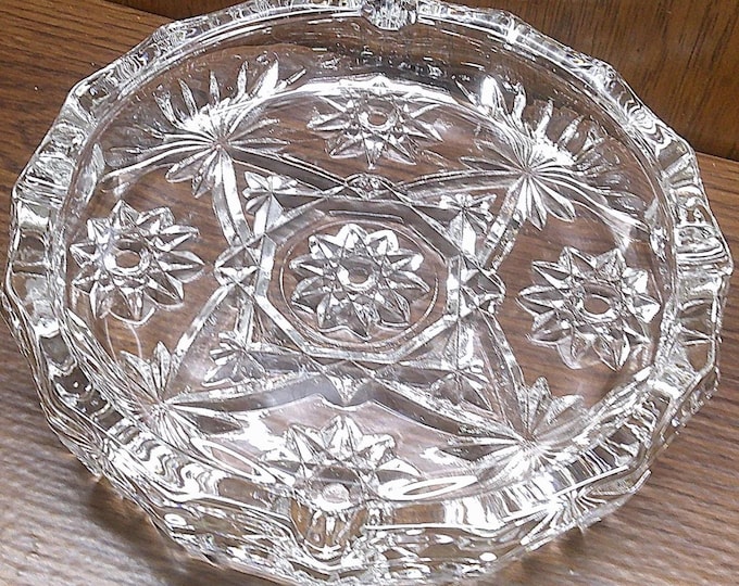 2501 Anchor Hocking Early American Prescut Star of David Vintage 8" Heavy Glass Ashtray - Great Condition