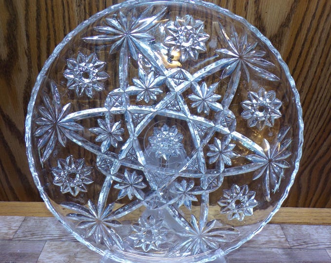 2511 Anchor Hocking Early American Prescut Star of David 11" Platter Raised Sawtooth Rim - Great Condition