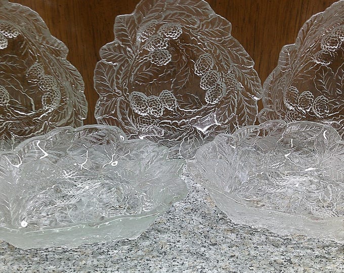 2408 Indiana Glass Loganberry 7" Textured Embossed Glass Bowls Set of 5 Berries & Leaves -Excellent Condition Very Beautiful