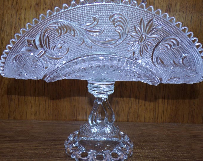 2505 Beautiful Westmoreland Princess Feather 10.5"x7"x8" Tall Clear Glass Banana Boat Basket w/ Sawtooth Rim - Excellent Condition