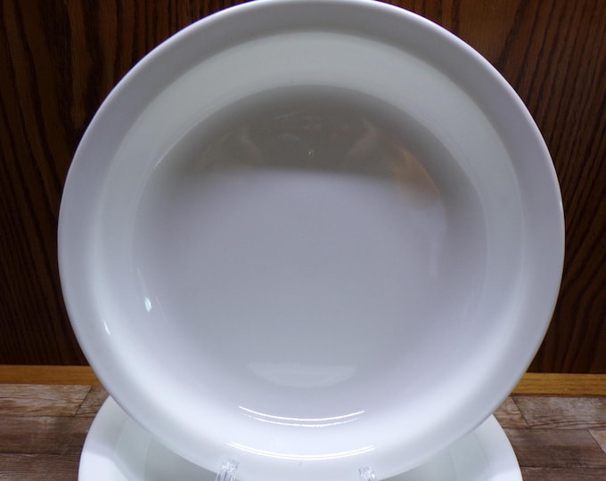 2509 Corelle Winter Frost White 8.5" Flat Rim 10.25" Edge to Edge Shallow Pasta Bowl Set of 4 - Great Condition