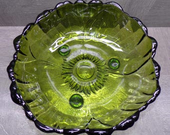 2603 Indiana Glass 11" Vintage 1970's Avocado Green Embossed Sunflower Shape 3 Footed Centerpiece Fruit Bowl - Great Condition