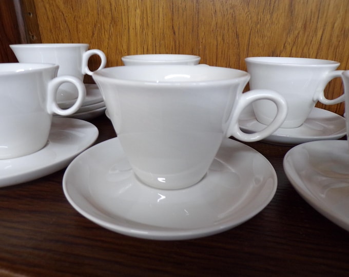 2505 Franciscan Whitestone Ware Cloud Nine 6 Cups w/ 9 Saucers Vintage Gladding McBean Co. USA - Great Condition