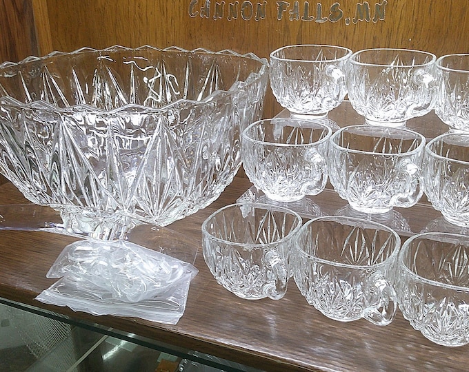 2509 Hazel Atlas Williamsport Square Prism Vintage Punch Set 11" Bowl, 12 Cups, 12 Plastic Hooks & Ladle Great Condition- Very Beautiful