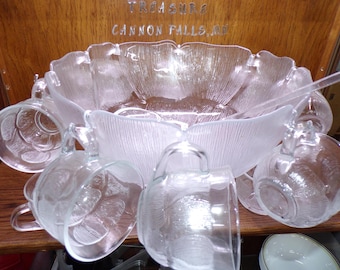 2509 Arcoroc "Fleur" Flower Textured Tempered Glass Vintage Large 27 pc Punch Bowl Set w/ Petal Pattern Made in France- Excellent Condition