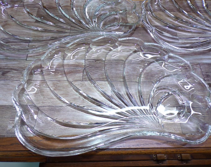 2509 Hazel Atlas Colonial Swirl Seashell Shape 10" x 6.5" Clear Glass Snack Plates Set of 4 - Great Condition