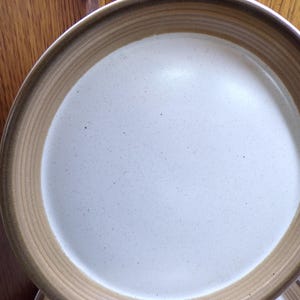 2508 Mikasa Potters Art Buckskin PF012 ONE 11&quot; Dinner Plate by Ben Seibel Design Vintage Stoneware Made in Japan - Excellent Condition