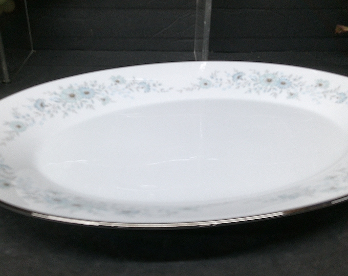 2401 Noritake Iverness #6716 13.5" x 10.25" Platinum Rim Platter - Beautiful Blue Floral Pattern- Excellent Condition