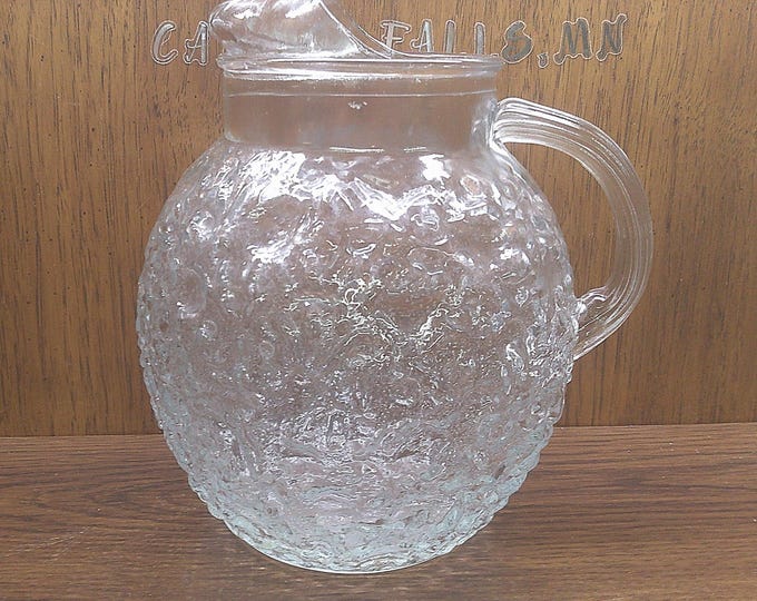 2501 Anchor Hocking Lido Milano 9" Clear Crinkle Glass Vintage Ball Pitcher w/ Ice Catcher Spout - Great Condition