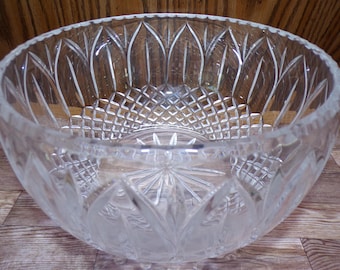 2510 Vintage Waterford Crystal 9" Pineapple Cut Lead Crystal Serving Bowl 5.5" Deep - Made in Italy - Great Condition