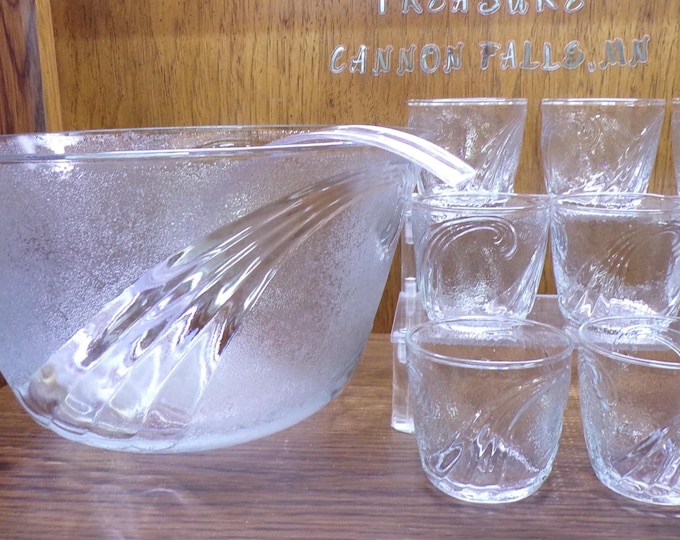2412 Anchor Hocking Jubilee - 11.5" x 6.5" Bowl, Ladle & 8 Cups Textured Swirling Rolling Wave Pattern- Great Condition