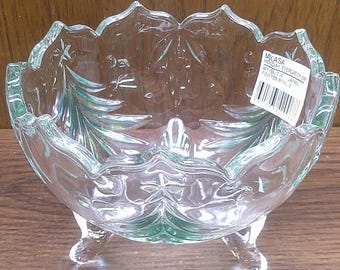 2412 Mikasa Vintage Crystal Holiday Evergreen Footed 6" Clear/Green Candy Bowl WY157/716 - Excellent Condition in Original Box