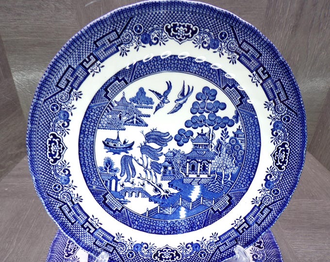 2602 Royal Essex English Ironstone Tableware Blue Willow Vintage 9.75" Dinner Plates Set of 4 - Great Condition