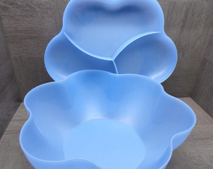 2603 Tupperware Open House Chip / Salad Bowl Light Blue Chip Bowl & Lid - Great Condition No other Accessories