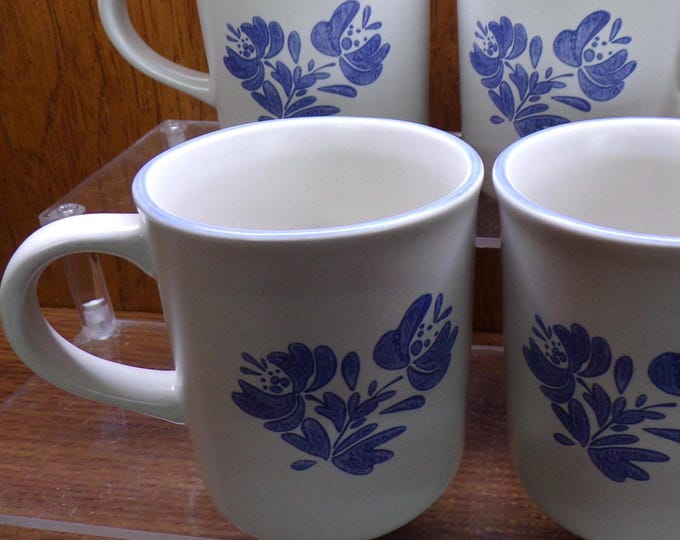 2505 Pfaltzgraff Yorktowne 4" 12 oz Vintage Stoneware Coffee Mugs Set of 4 - Great Condition