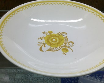 2405 Royal USA Jubilee Cavalier Vintage 1950's Vegetable Pasta 9" Serving Bowl