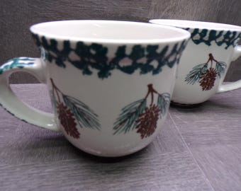 2608 Tienshan Folkcraft Green Sponge Pinecone 12 oz Coffee / Soup Mug Set of 2