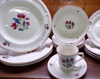 2506 Tienshan Country Fleur Stoneware - Dishwasher, Microwave, Oven Safe - Great Condition Choose from List: