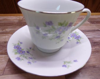 2511 Ling Han Purple Floral Coffee / Teacup & Saucer - Great Condition