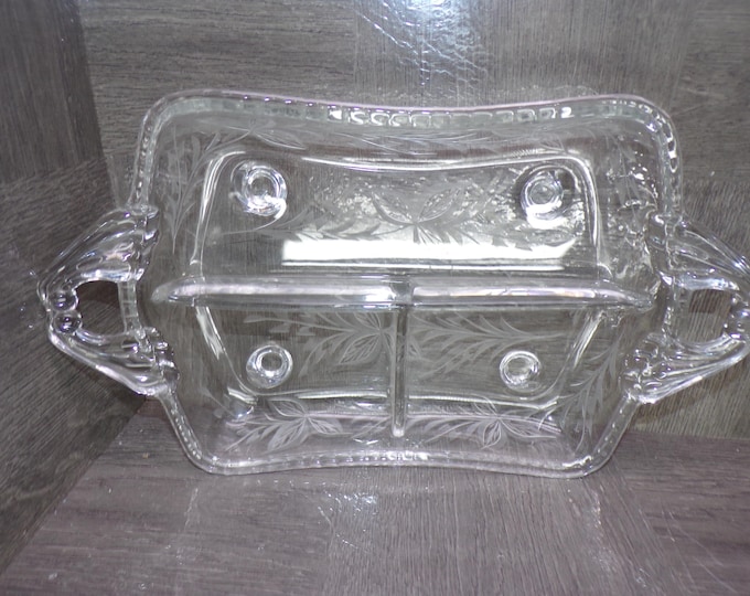 2305 New Martinsville Glass Prelude 1940's Vintage 3 Part 10"x7" Etched Floral Relish Dish - Great Condition