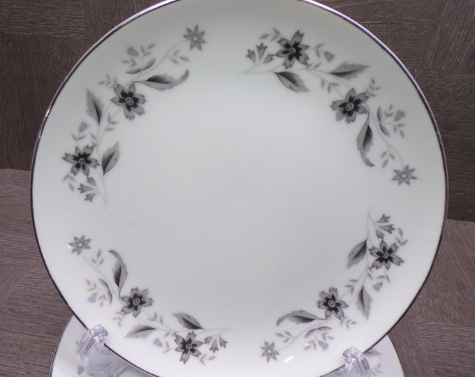 2602 Contemporary Vintage Fine China Pamela 7.75" Salad Plates Set of 4 Gray Black Floral w/ Platinum Rim - Good Condition Light Scratches