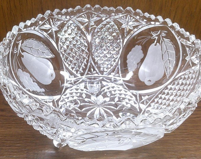 2501 Footed Lead Crystal Vintage Bowl 8.5" w/ Frosted Grape & Pear - Sawtooth Rim 5" Tall - Great Condition