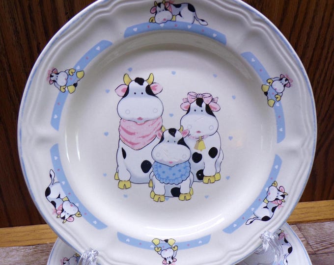 2508 Tienshan Whimsical Holstein Cows Family Stoneware 7.75" Salad / Snack Plates Set of 6 - Good Condition No Chips or Cracks