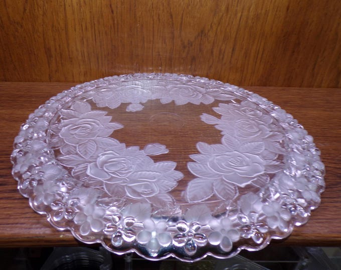 2503 Studio Nova 13" Winter Rose WY051/310 Vintage Cake Plate Platter - Embossed Frosted Roses - Great Condition in Original Box
