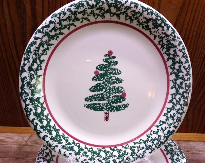 2508 Furio Green Sponge Christmas Tree 10.5" Dinner Plates Set of 4 Made in Italy - Great Condition