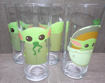 2603 Star Wars the Mandalorian Grogu w/ Space Frog 10 oz 6" Tumbler Glasses Set of 4 - Great Condition