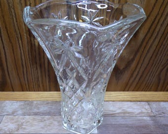 2405 Anchor Hocking Prescut Vintage 10" Star of David Vase