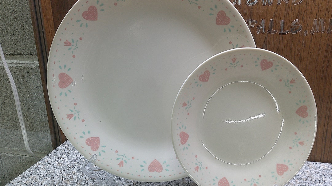 Corelle Pink Pattern 2405 Corelle Forever Yours Pink Hearts Dinnerware - Great Condition No ...