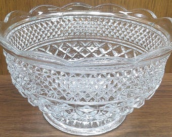 2207 Anchor Hocking Wexford Pattern 10" Wide x 6" Tall Footed Compote Vintage Criss-Cross Diamond Cut Crystal Glass - Great Condition