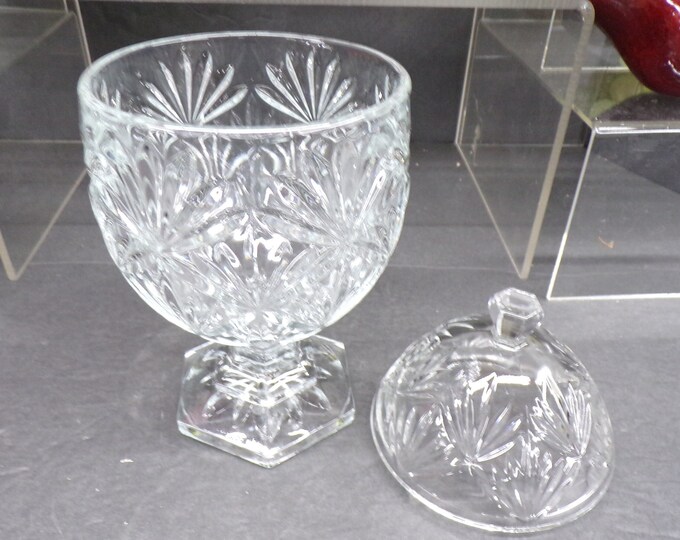 2311 Cristal D'Arques Luminarc Holiday Magic 8.5" Vintage Clear Footed Candy Dish with Lid- Egg Shape- Great Condition No Chips or Cracks