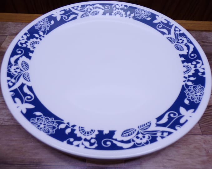 2509 Corelle Vitrelle True Blue 10.25" Dinner Plates Set of 4 - Great Condition Light wear