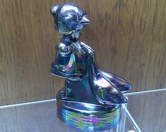 2404 LE Smith Glassworks Goose Girl Beautiful Electric Amethyst Carnival Glass 6" Modeled After the Famous Hummel Goose Girl- Great Cond