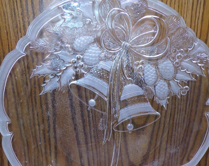 2508 Mikasa Crystal Treasures "Holiday Bells" Vintage 15" Textured Christmas Platter - Great Condition