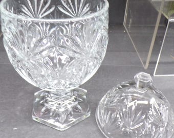 2311 Cristal D'Arques Luminarc Holiday Magic 8.5" Vintage Clear Footed Candy Dish with Lid- Egg Shape- Great Condition No Chips or Cracks