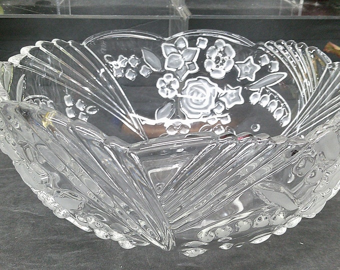 2312 Mikasa 9" Clear Glass Vintage Serving Bowl w/ Frosted Flowers & Stars - Made in Germany - Good Condition Couple Light Scratches