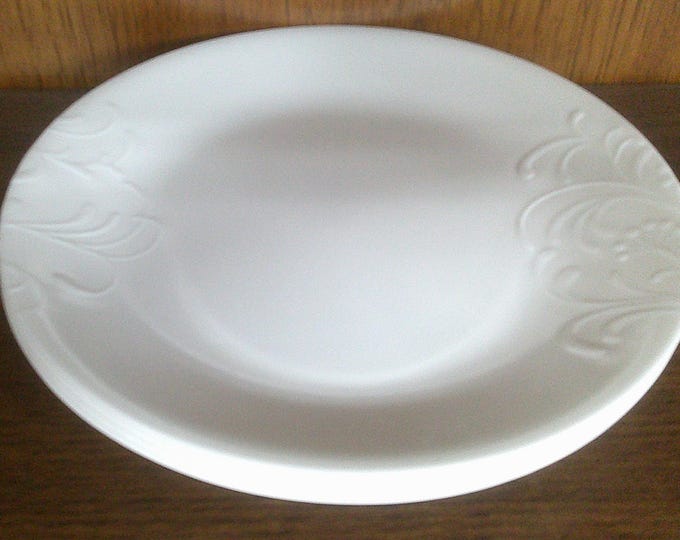2501 Corelle Vitrelle Cherish Raised Textured Floral 10.25" Dinner Plates Set of 4 - Chip on 1 Rim Others are in Great Condition