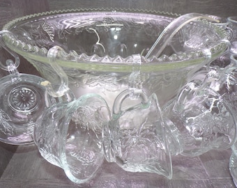 2309 Indiana Glass Princess 18 pc Vintage Harvest Grape Thumbprint Punch Bowl Set