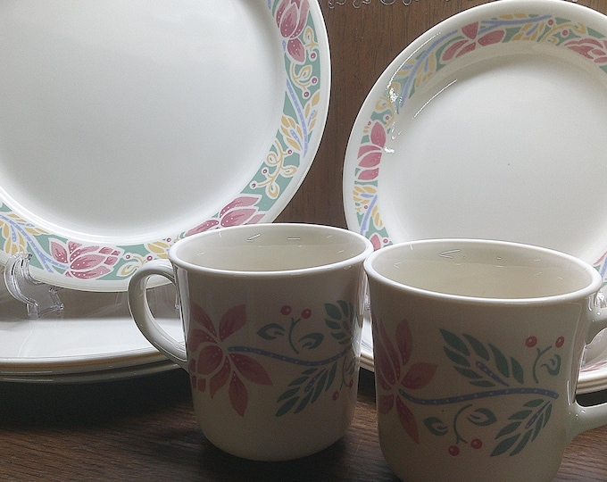 2412 Corelle Barbados Dinnerware - (4) 10.25" Dinner Plates, (4) 7.25" Plates & (4) 8 oz Cups Pastel Floral on Beige - Great Condition