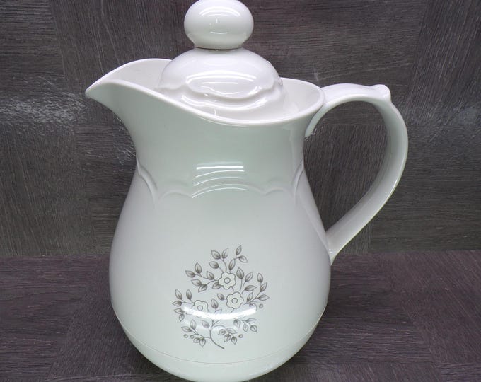 2602 Pfaltzgraff Heirloom DAS Insulated 48 oz 10" Thermal Carafe Coffee / Tea Pitcher Beverage Server - Great Condition