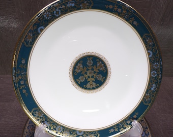 2602 Royal Doulton Carlyle Vintage English Fine Bone China 8" Snack Plates Set of 4 Made in England - Great Condition