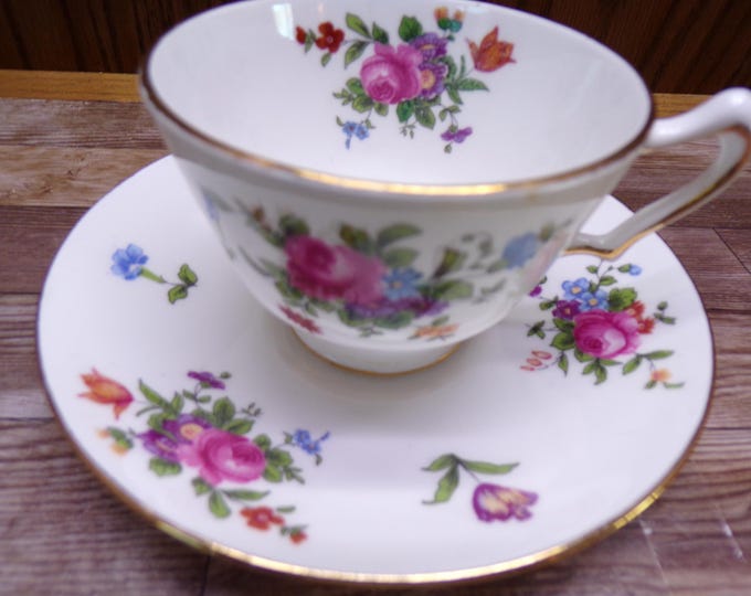 2511 Crown Staffordshire Vintage Teacup & Saucer Beautiful Floral Made in England - Great Condition